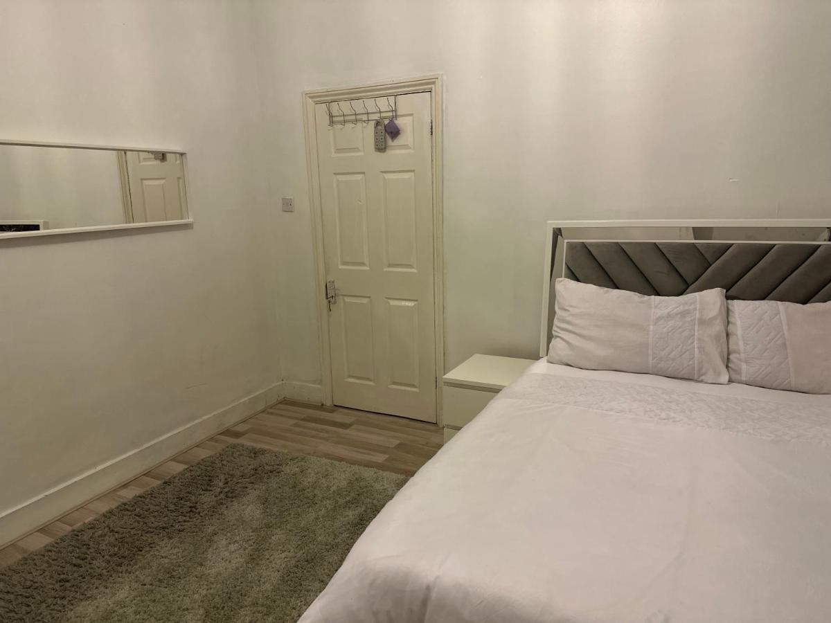 Spacious And Homely One Bedroom Quarto em Acomodações Particulares Londres